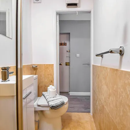 Finest Retreats - Ukulele Apartment *