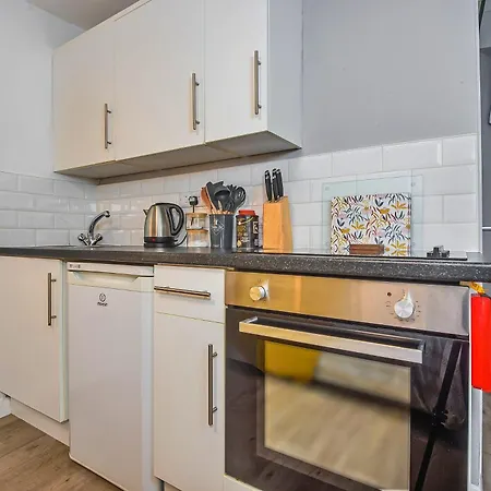 Finest Retreats - Ukulele Whitby