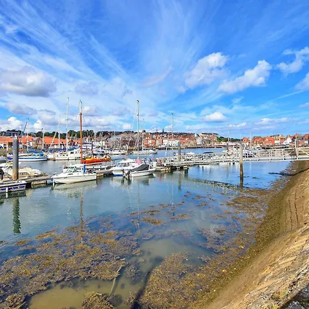 Finest Retreats - Ukulele Apartment